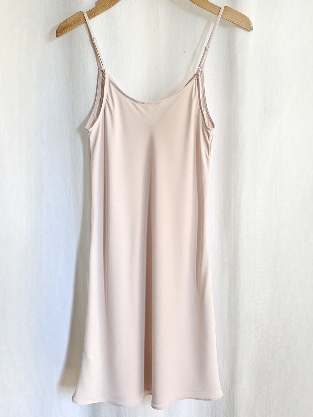 Aritzia Wilfred Noa Dress Pink - Picture 5 of 16